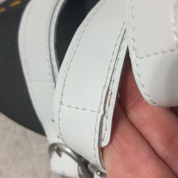 Dr. Marten Sandals White Sz 9 - Picture 7 of 7